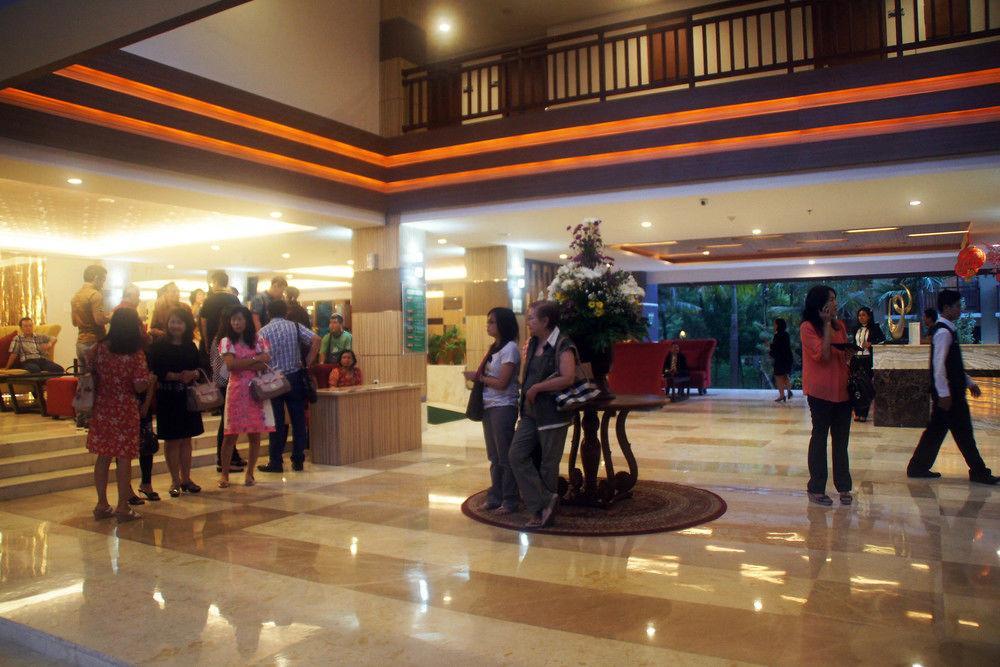 Grand Hap Solo Hotel Екстериор снимка